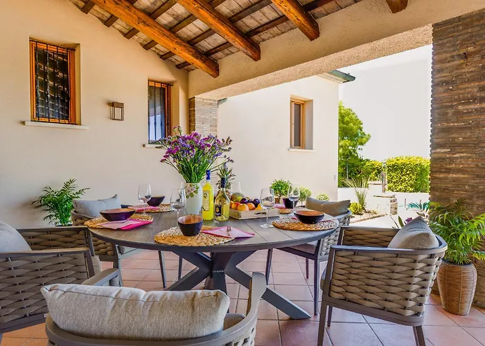 La Dolce Villa *